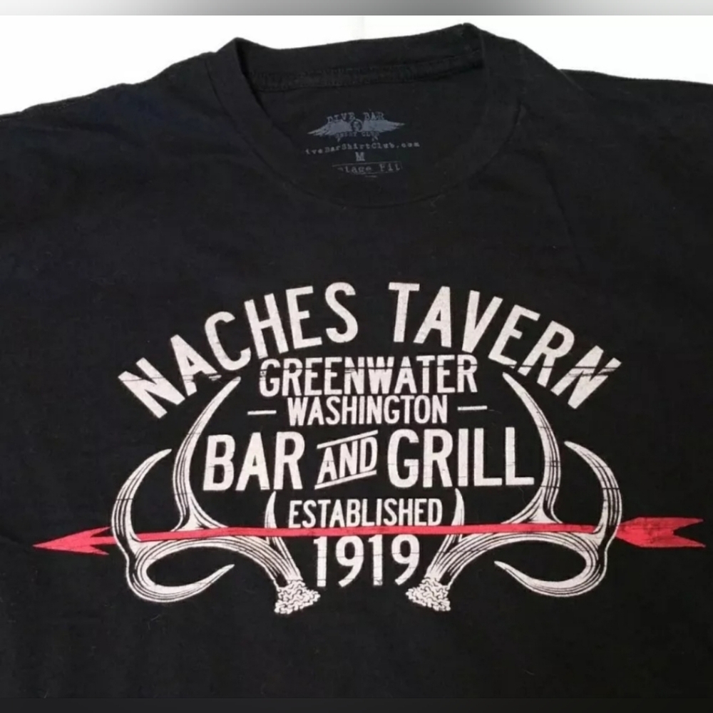 Dive Bar Shirt Club Naches Tavern Bar and Grill T-Shirt Men Medium Greenwater WA